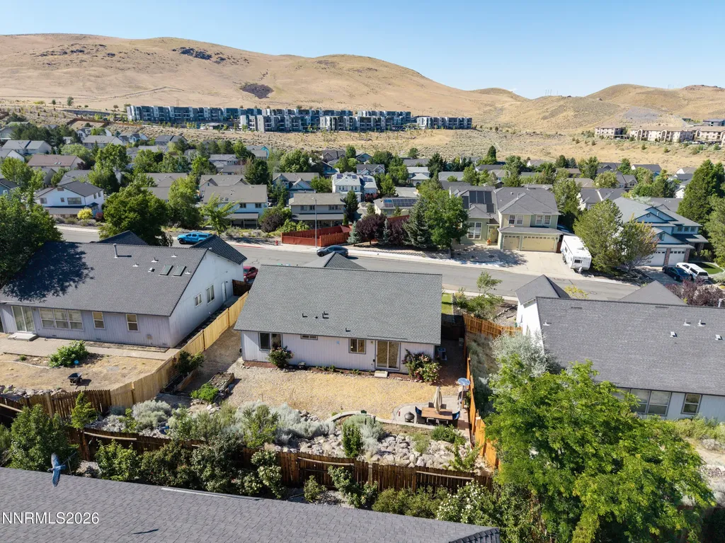 3382 Snake River Reno NV 89503