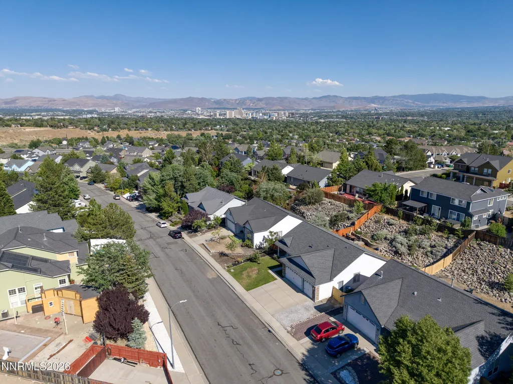 3382 Snake River Reno NV 89503