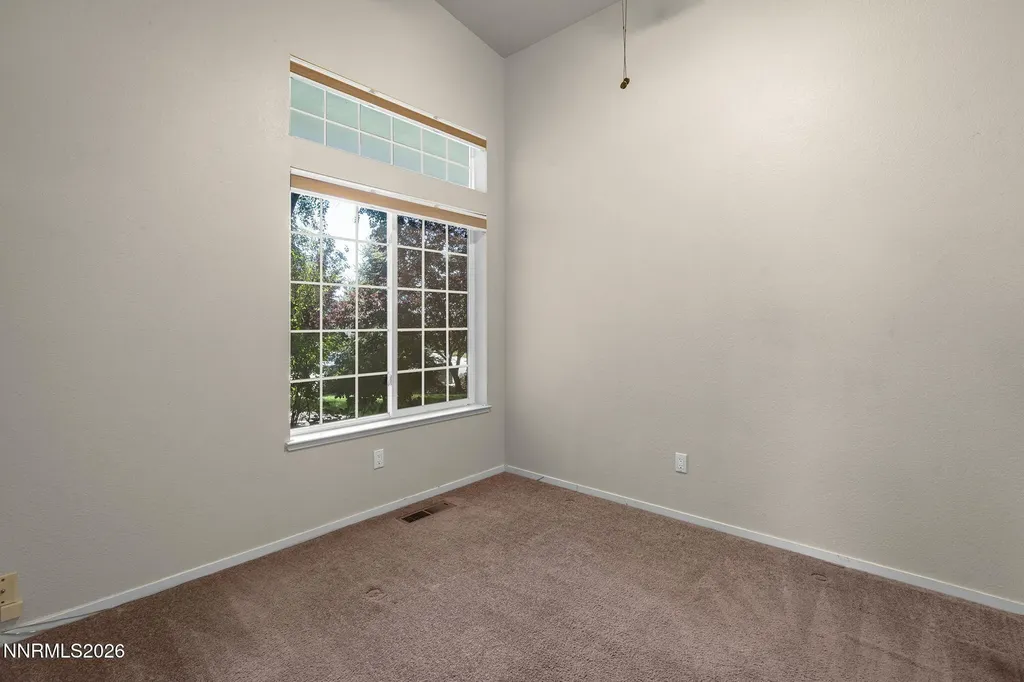 889 University Park Reno NV 89512