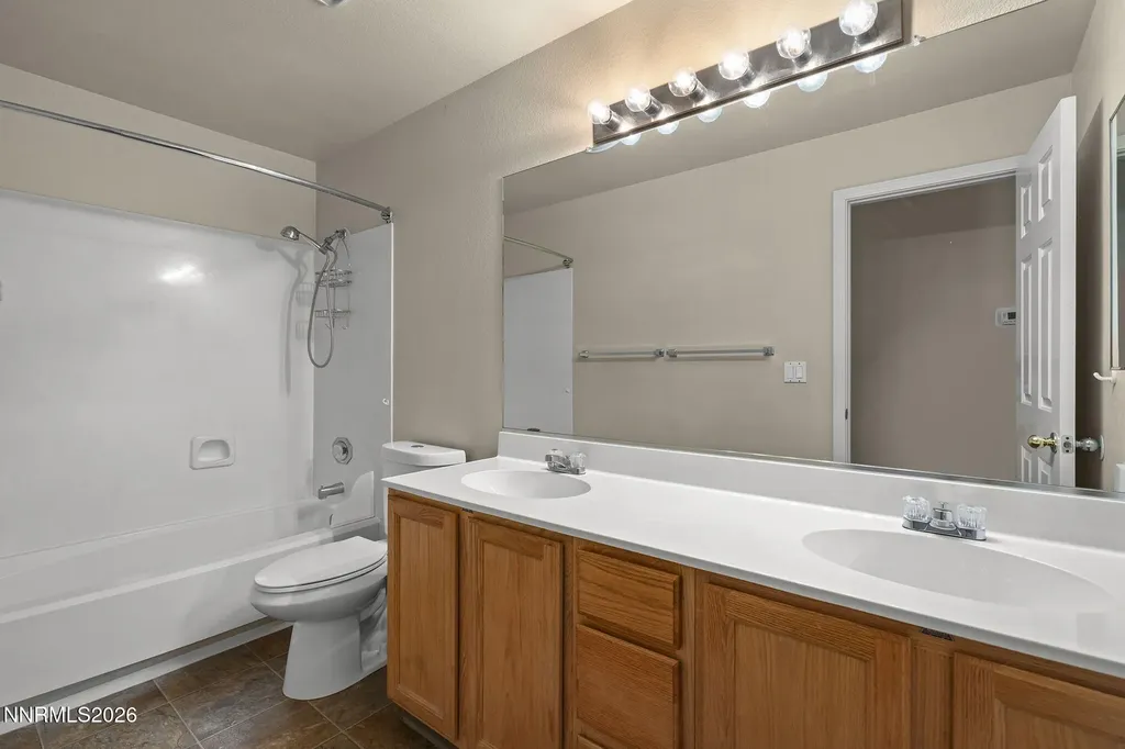 889 University Park Reno NV 89512