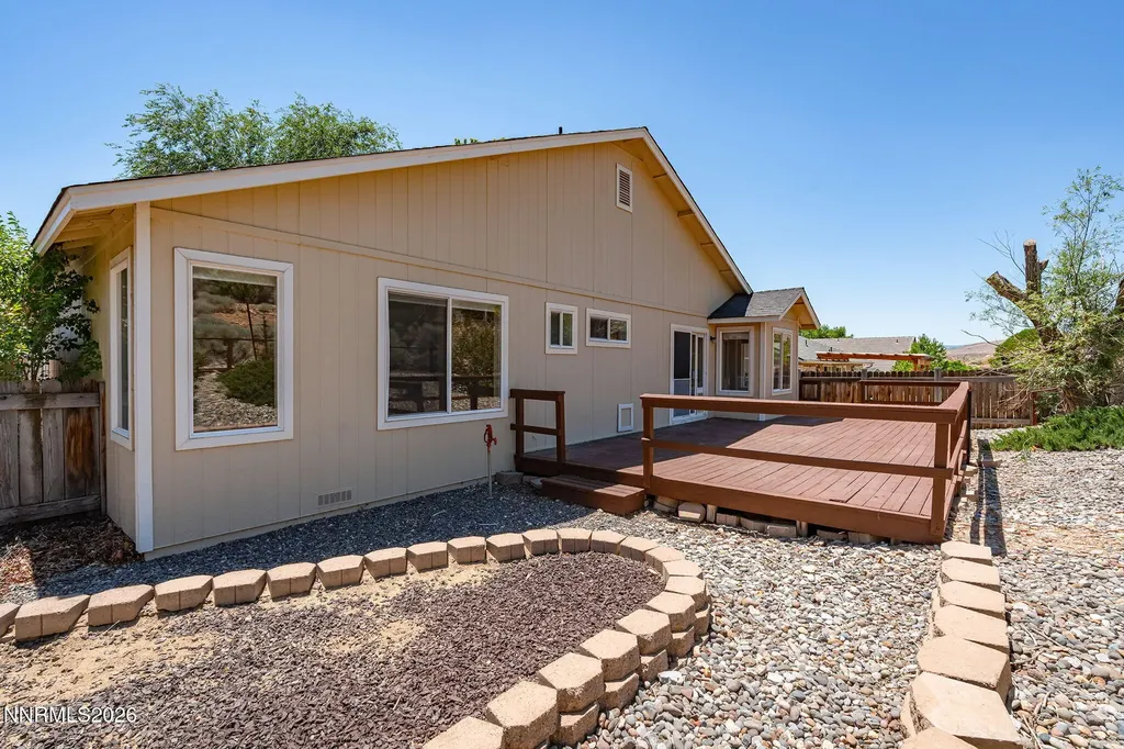 889 University Park Reno NV 89512