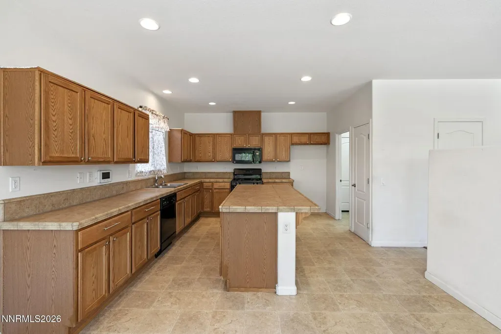 535 Sun Mesa Sun Valley NV 89433