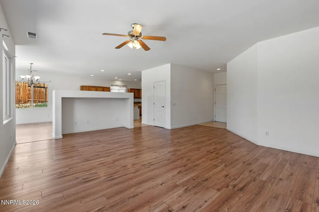 535 Sun Mesa Sun Valley NV 89433