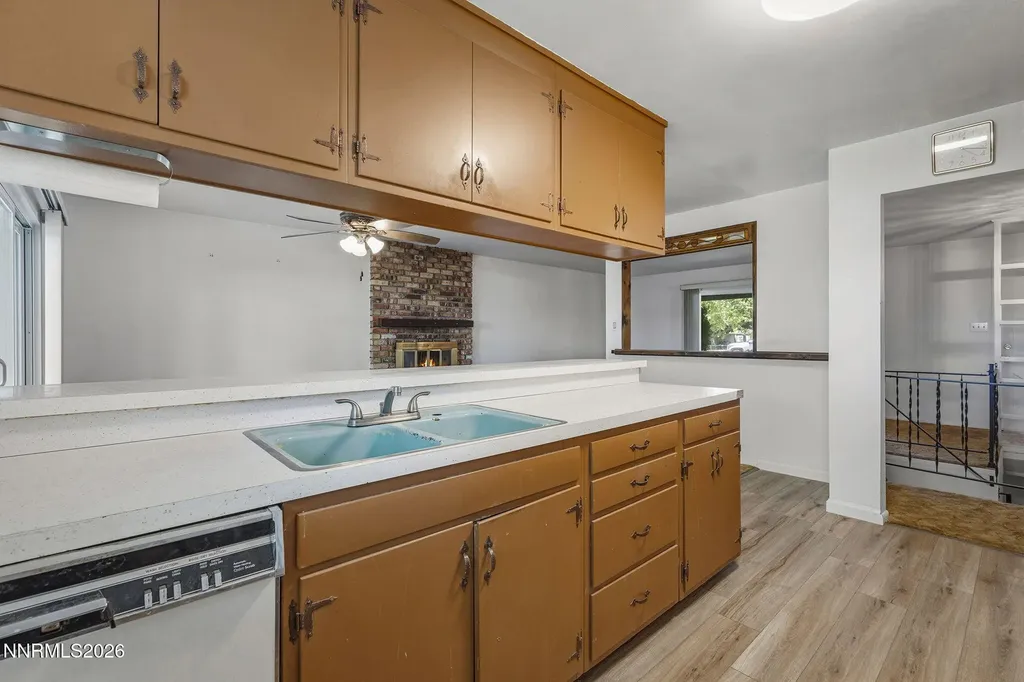 1310 Earl Reno NV 89503