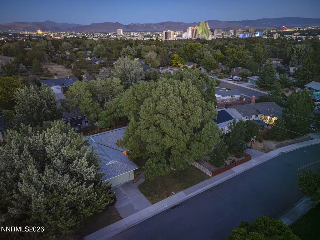 1310 Earl Reno NV 89503