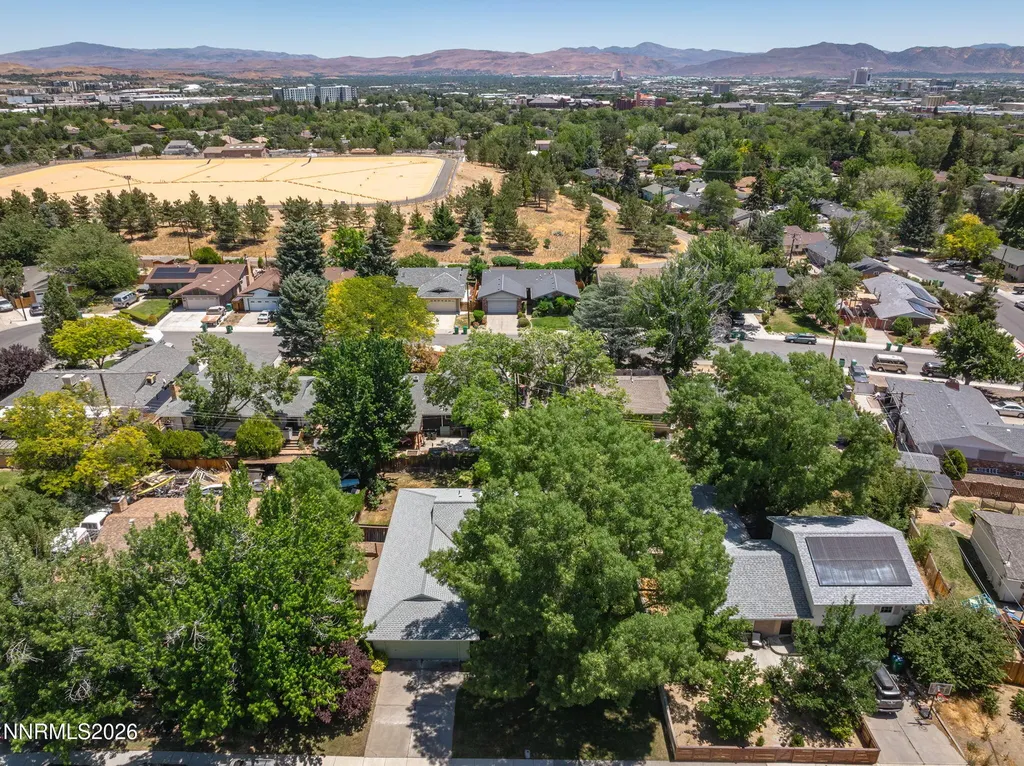 1310 Earl Reno NV 89503