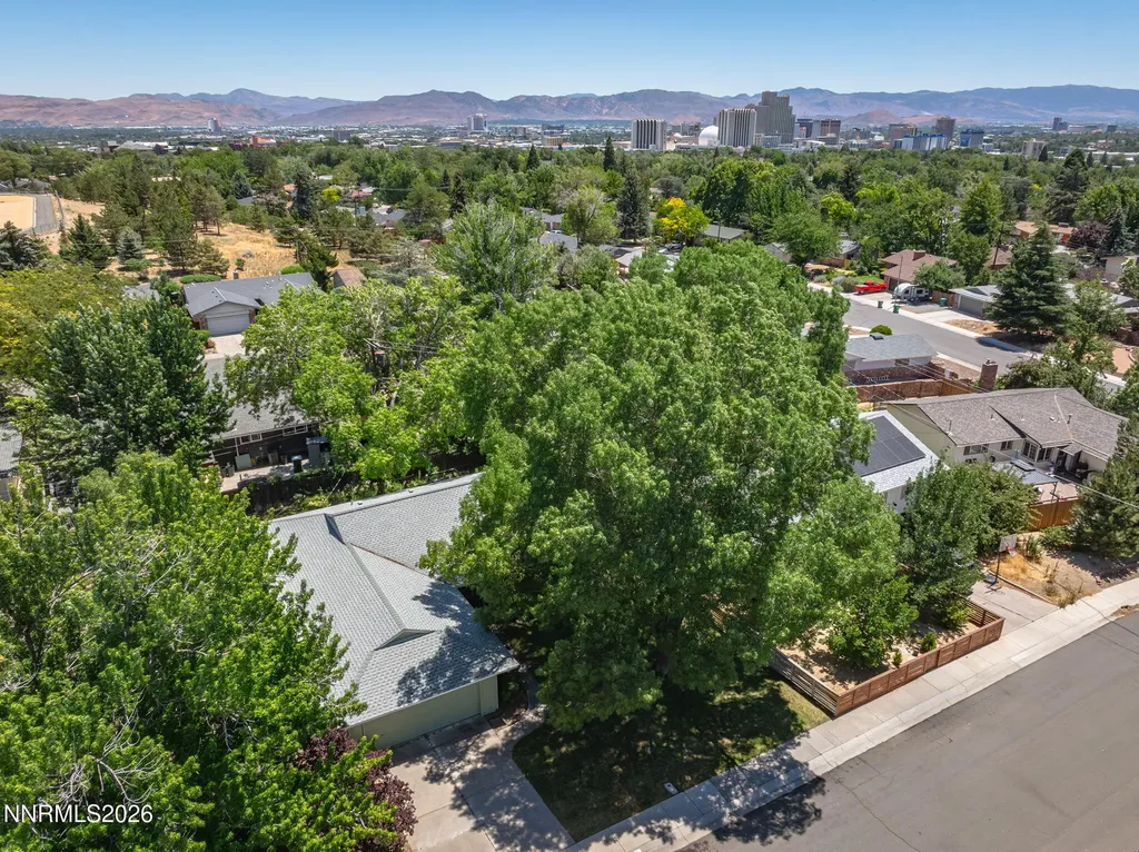 1310 Earl Reno NV 89503