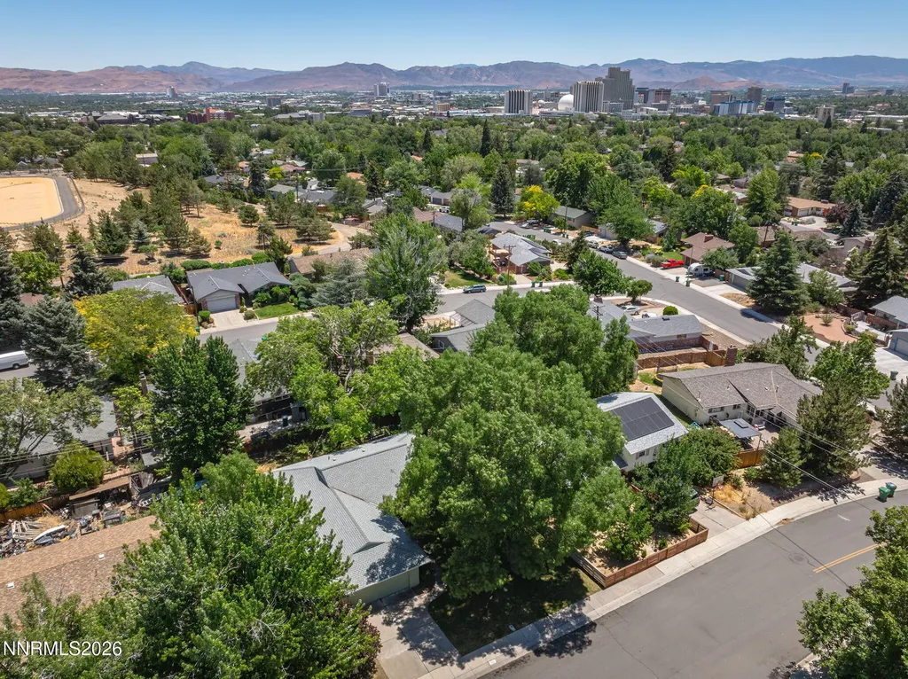 1310 Earl Reno NV 89503