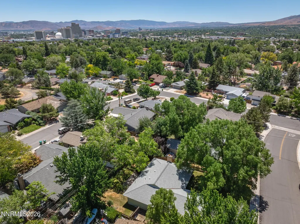 1310 Earl Reno NV 89503
