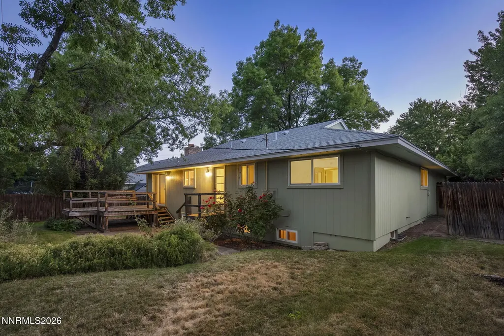 1310 Earl Reno NV 89503