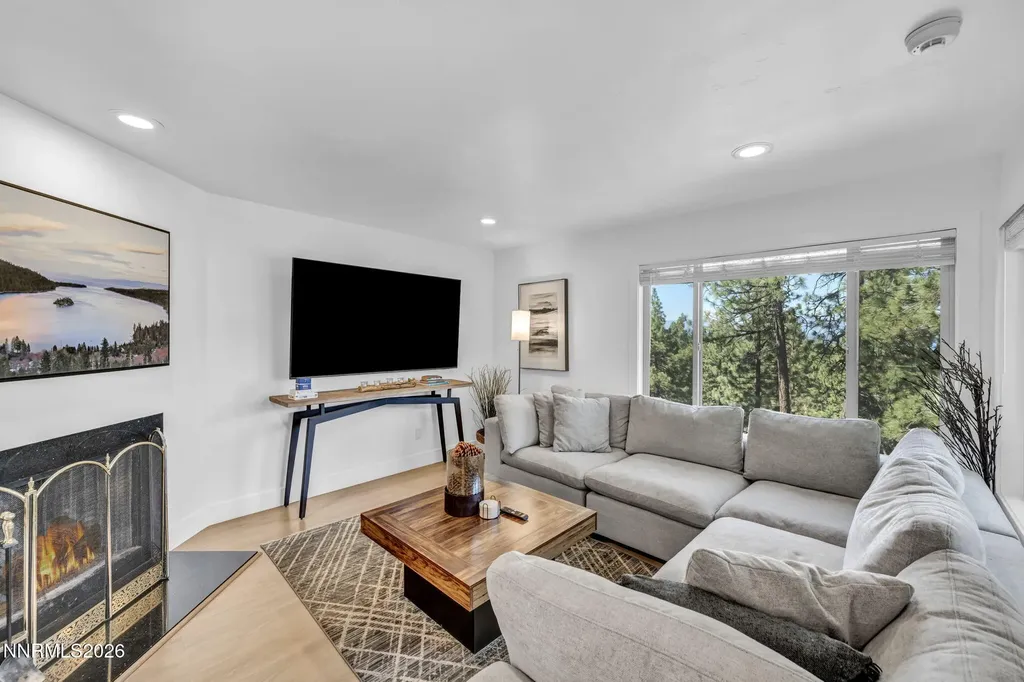 155 Holly Stateline NV 89449