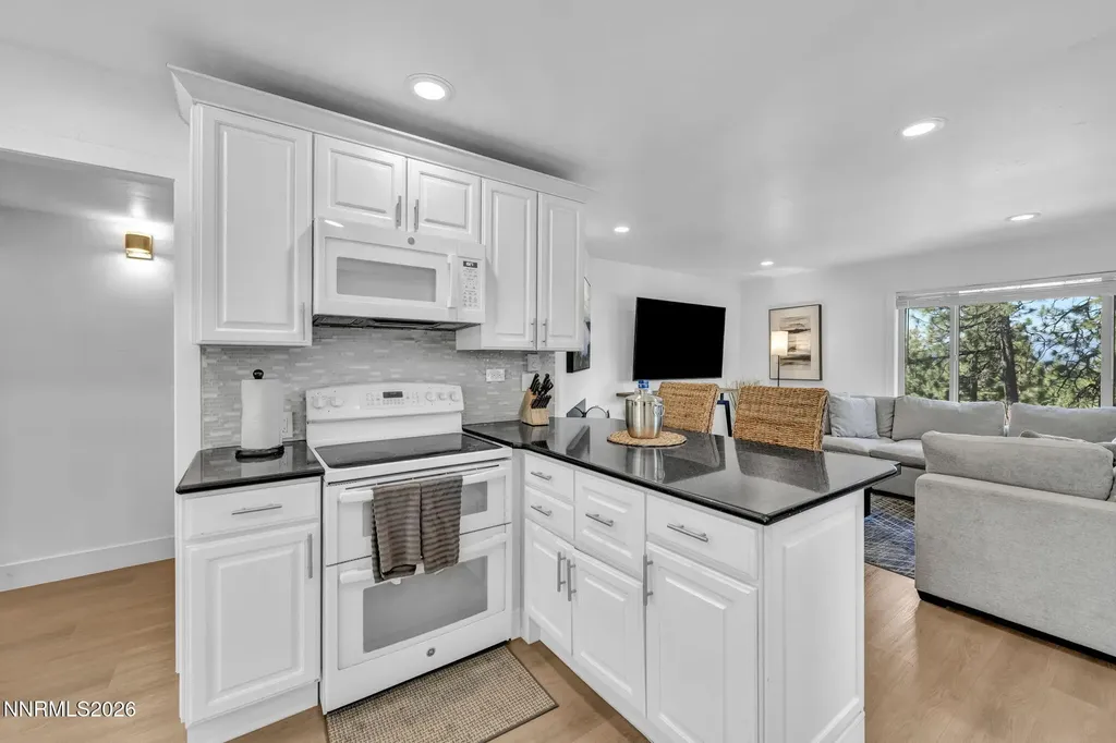 155 Holly Stateline NV 89449
