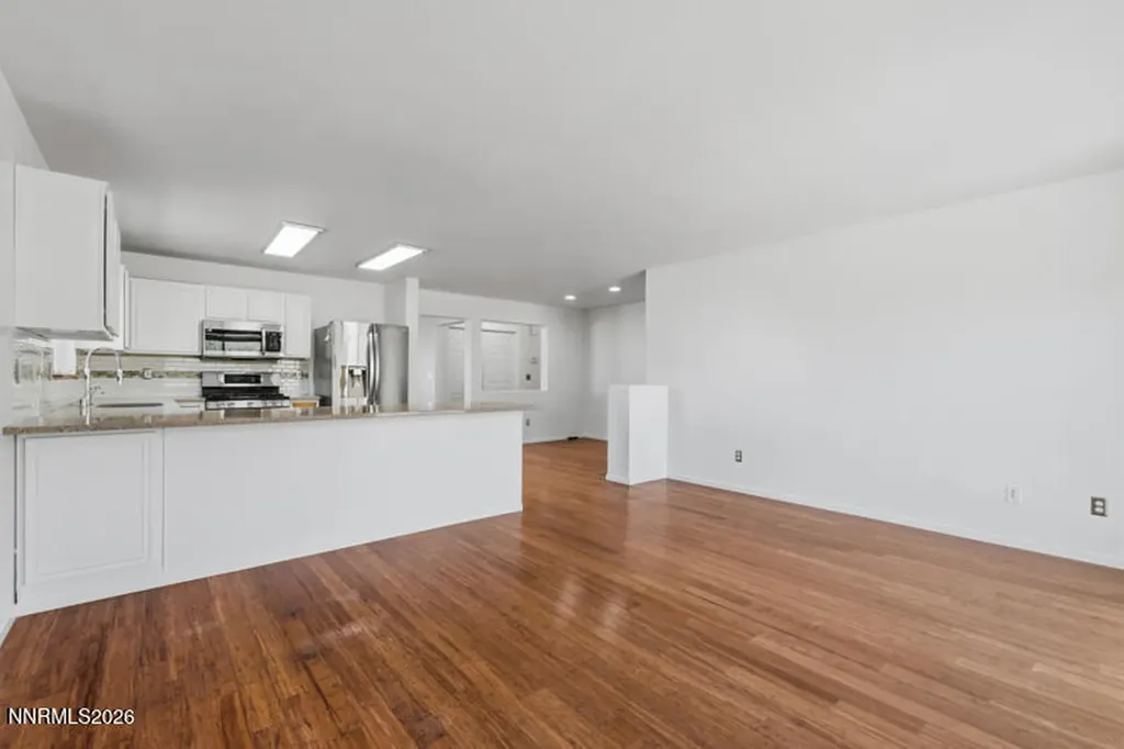 4043 Kings Row Reno NV 89503