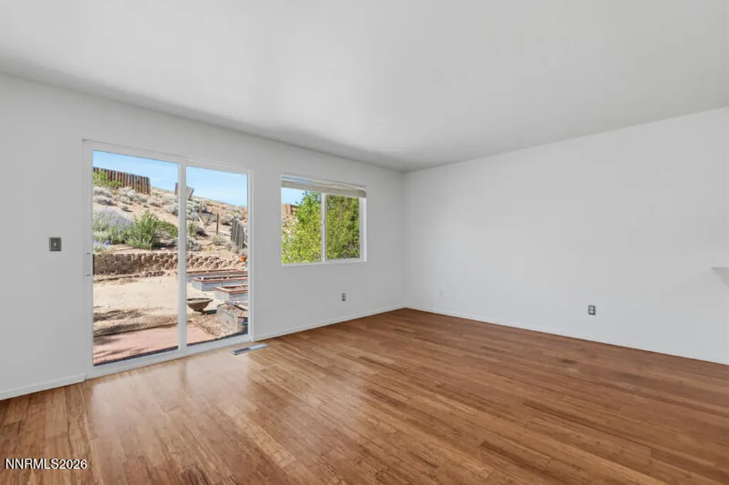 4043 Kings Row Reno NV 89503