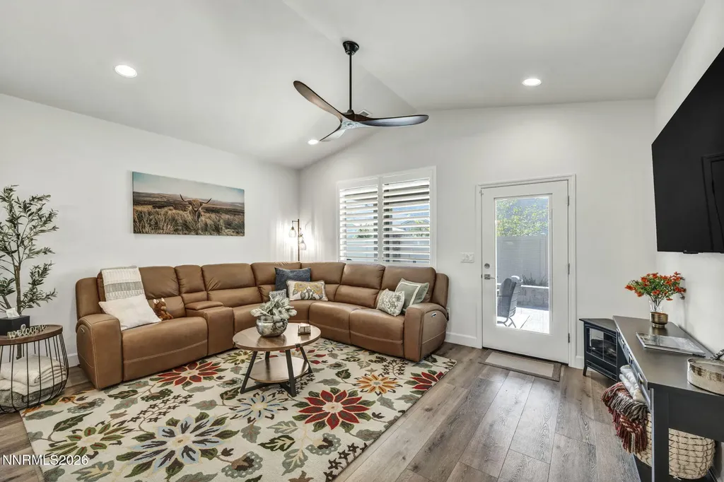 10862 Farmstead Reno NV 89521