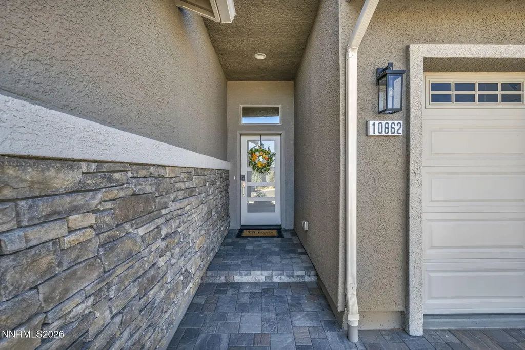 10862 Farmstead Reno NV 89521