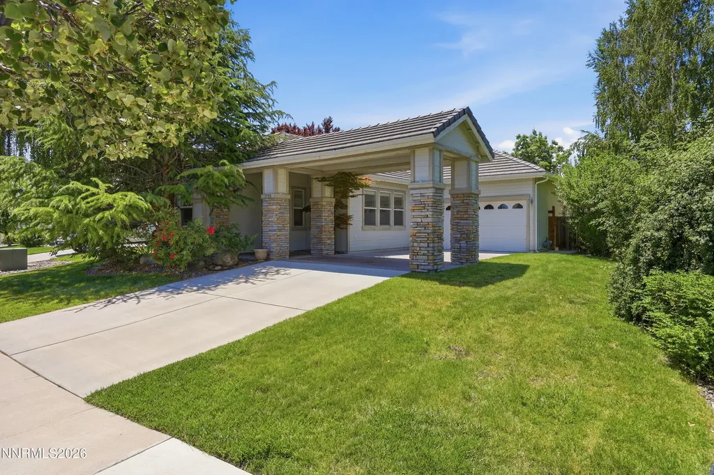 2755 Arrow Smith Sparks NV 89436