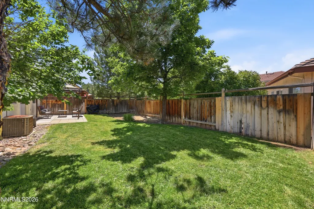 2755 Arrow Smith Sparks NV 89436