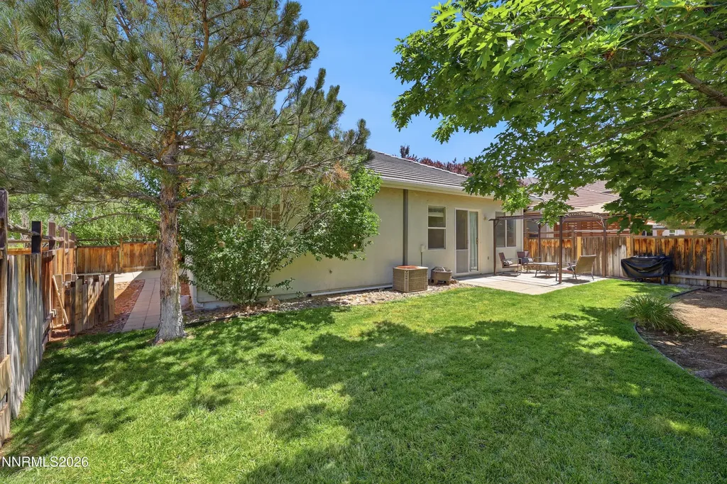 2755 Arrow Smith Sparks NV 89436