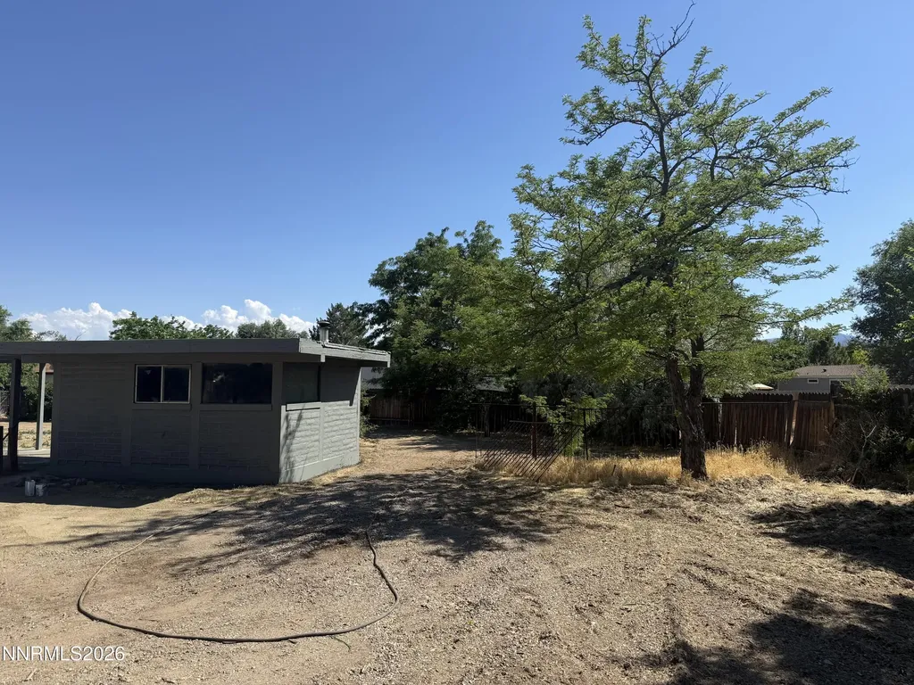 2525 Larry Carson City NV 89706