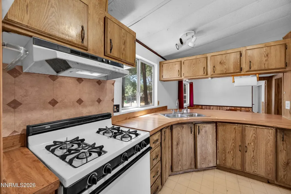 230 Gepford Sun Valley NV 89433