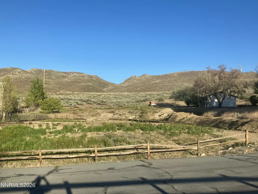 10505 Silver Spur Reno NV 89508