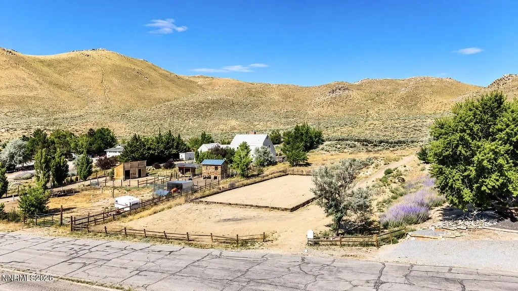 10505 Silver Spur Reno NV 89508