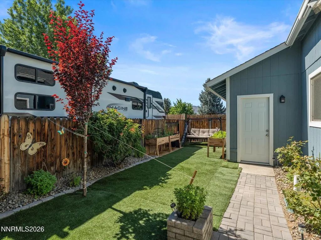 1698 Candlewood Sparks NV 89434