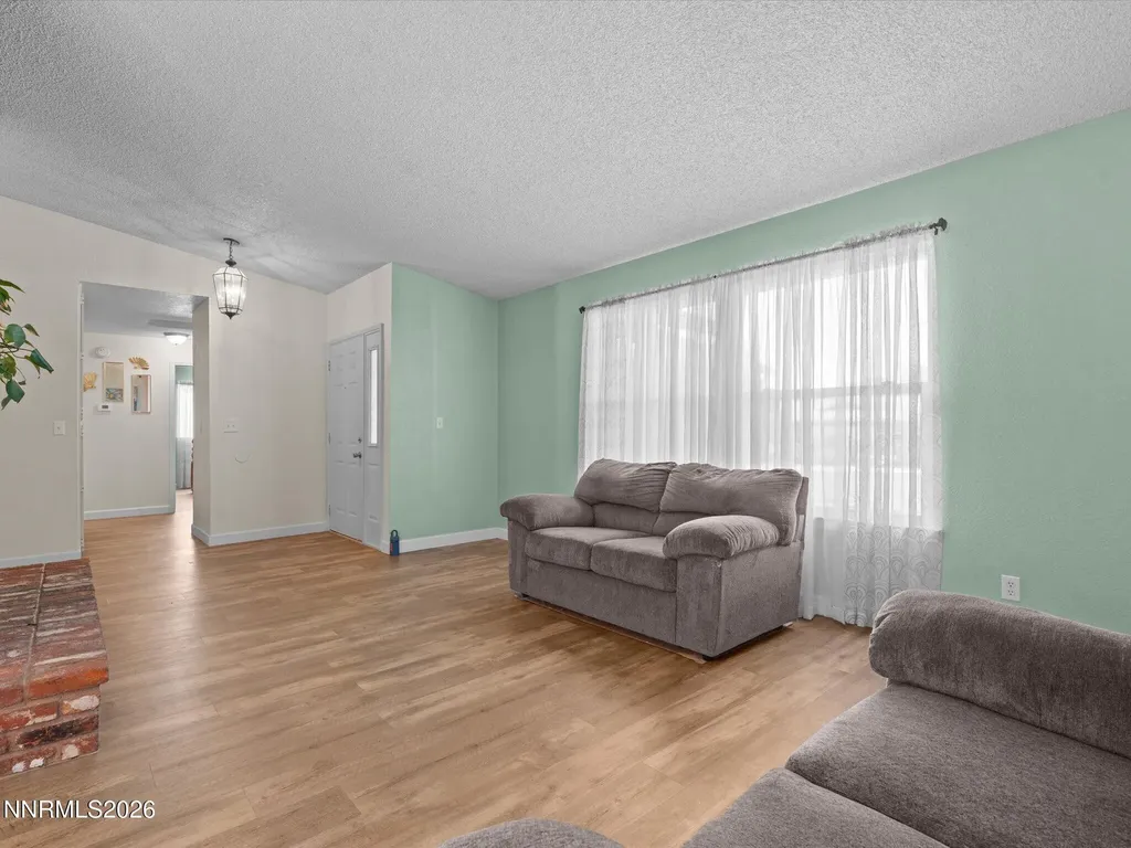 1698 Candlewood Sparks NV 89434