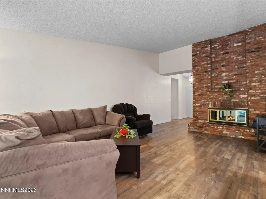 1698 Candlewood Sparks NV 89434