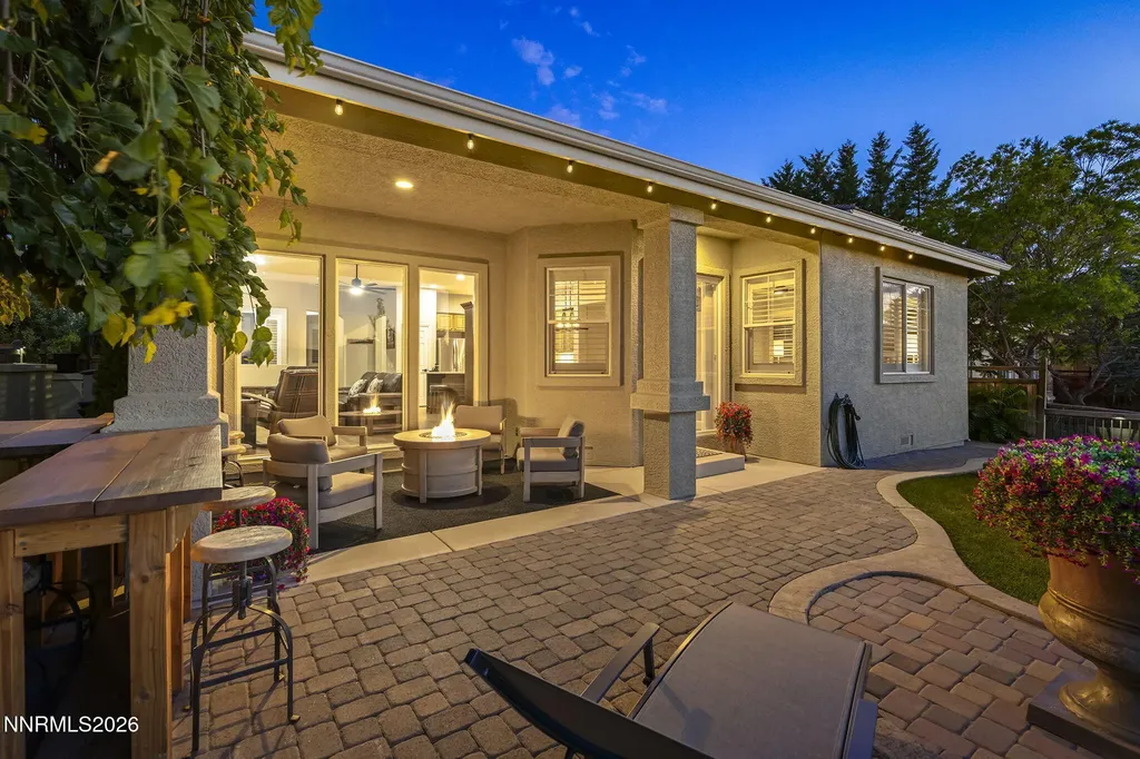 2740 Albazano Sparks NV 89436