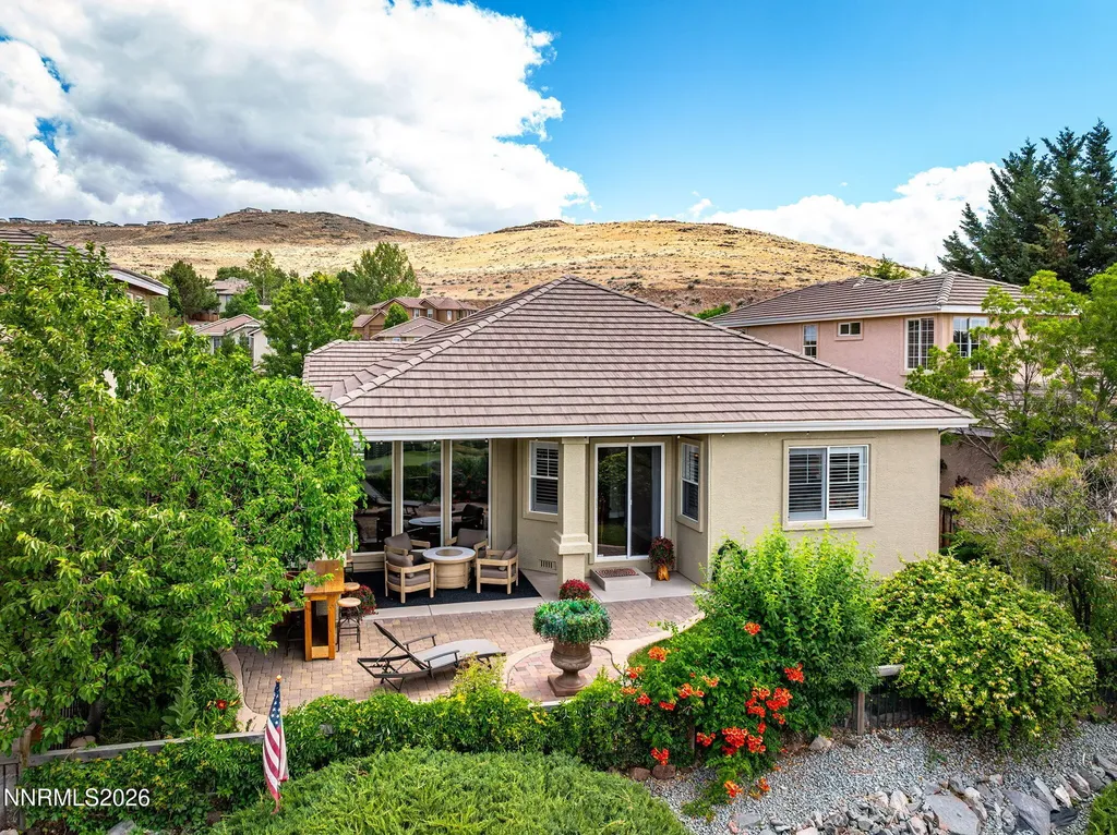 2740 Albazano Sparks NV 89436