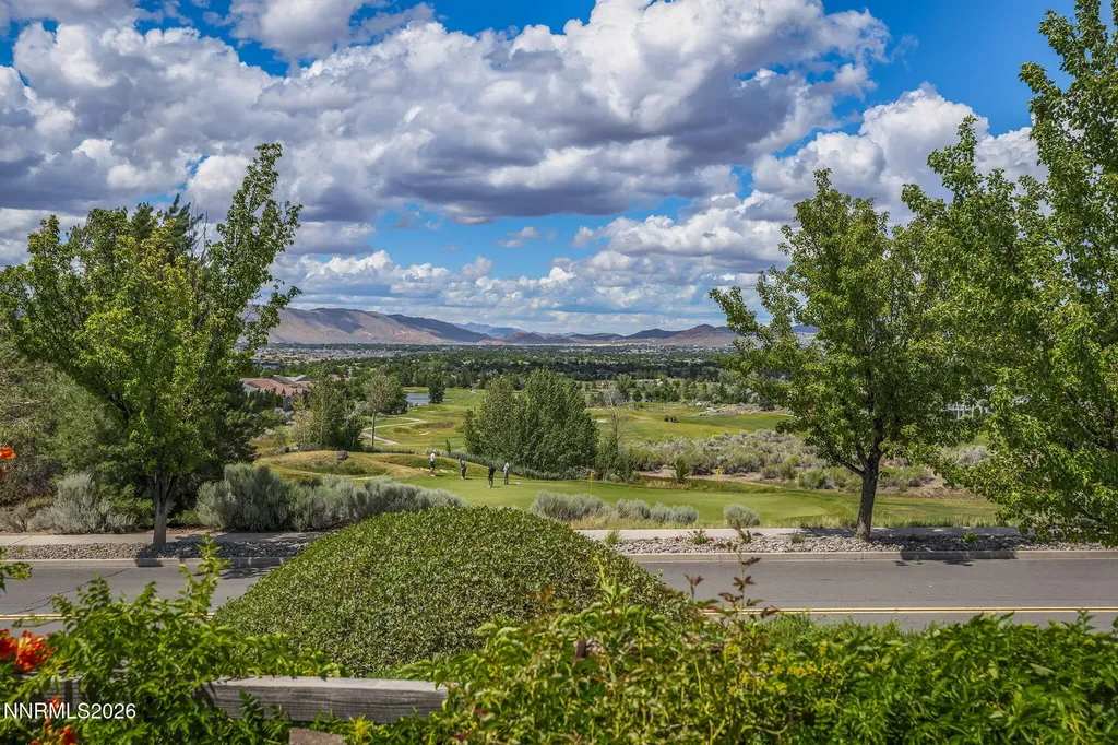 2740 Albazano Sparks NV 89436