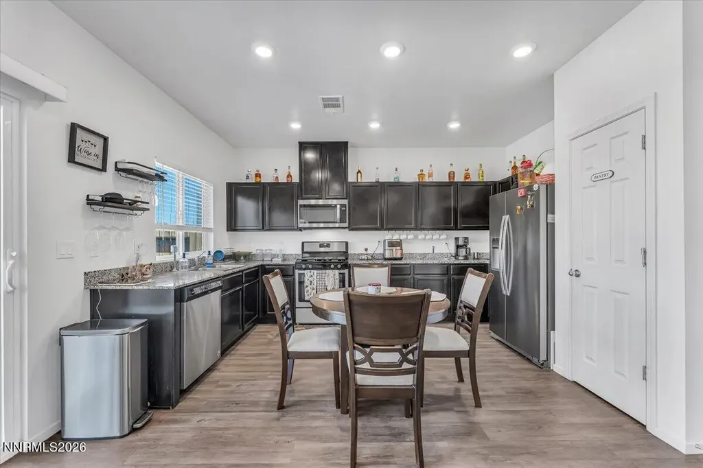 9809 Fishermans Reef Reno NV 89506