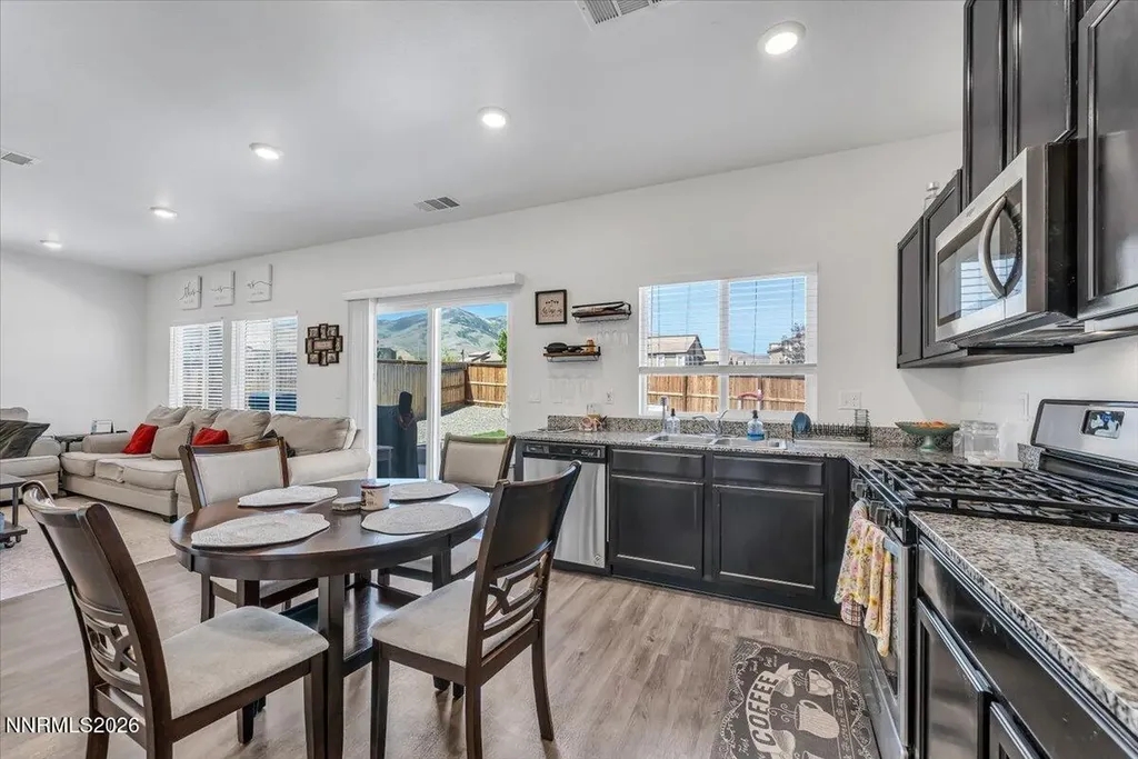 9809 Fishermans Reef Reno NV 89506