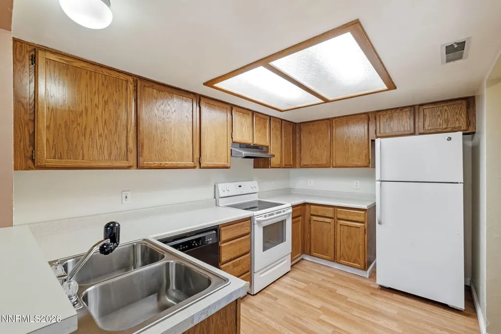785 Kingston Reno NV 89511