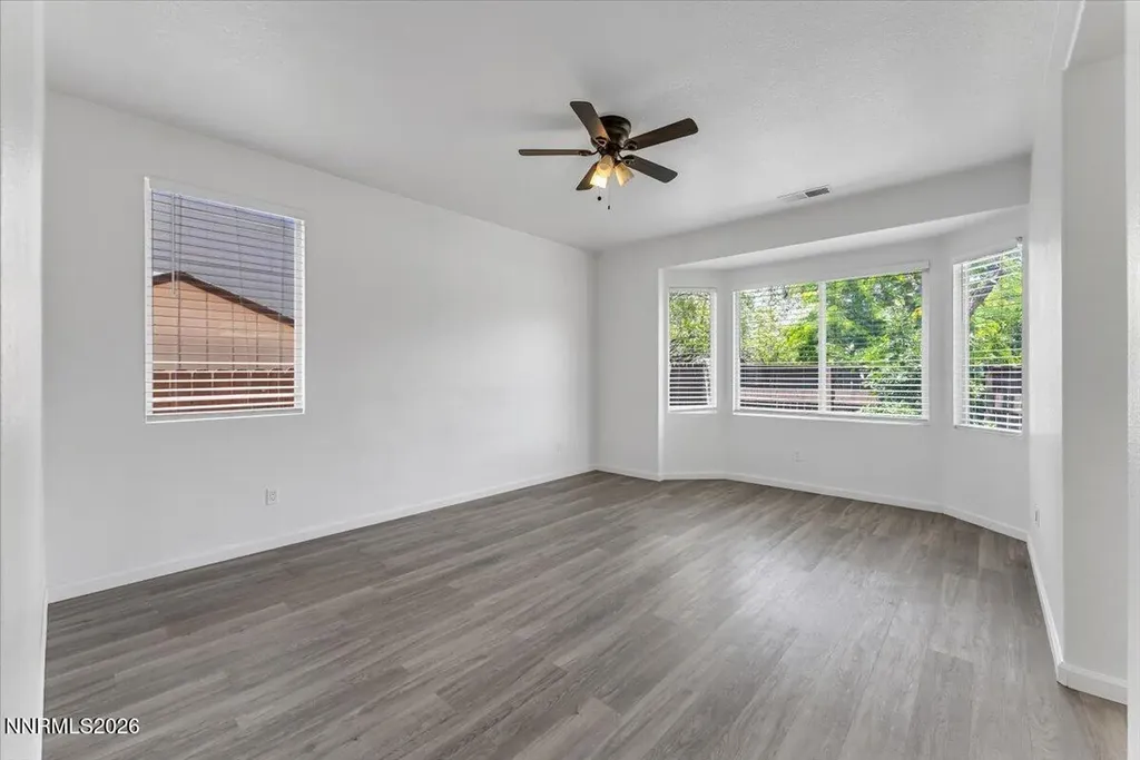 1196 Glendora Sparks NV 89436