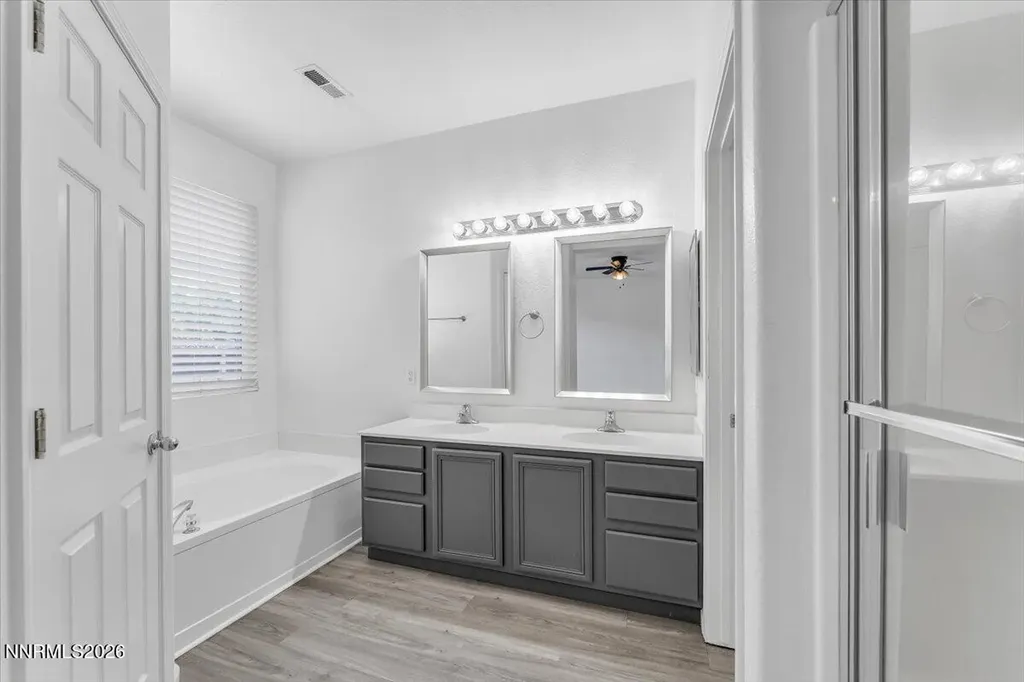 1196 Glendora Sparks NV 89436
