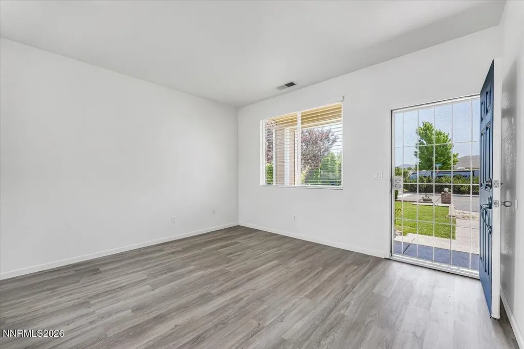 1196 Glendora Sparks NV 89436