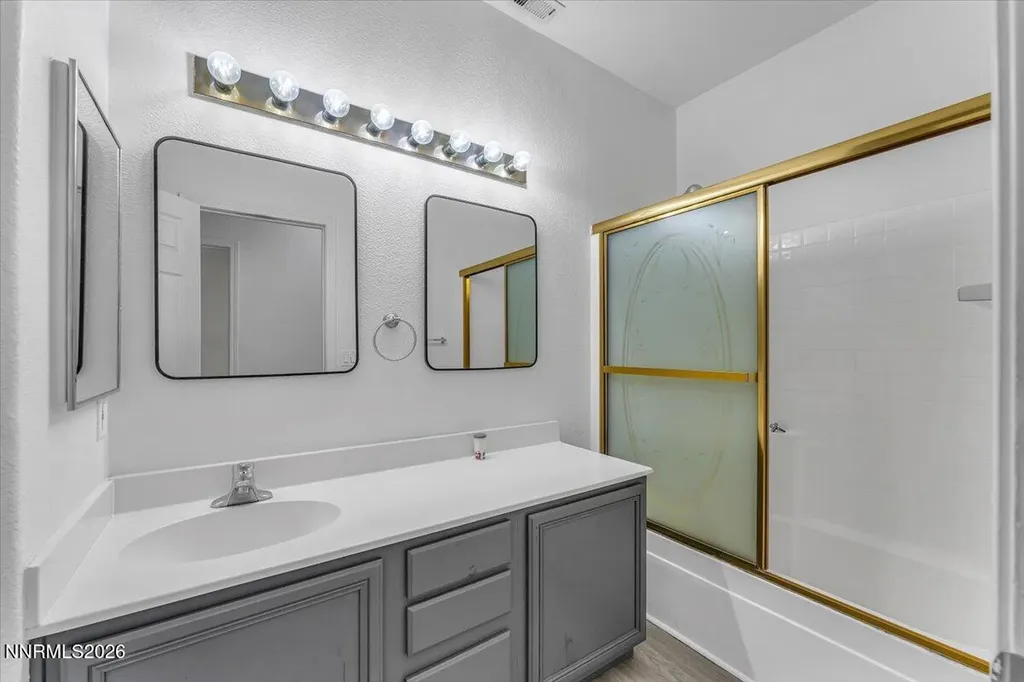 1196 Glendora Sparks NV 89436