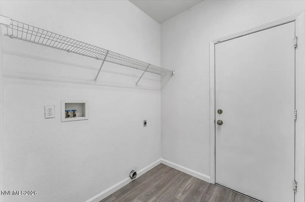 1196 Glendora Sparks NV 89436