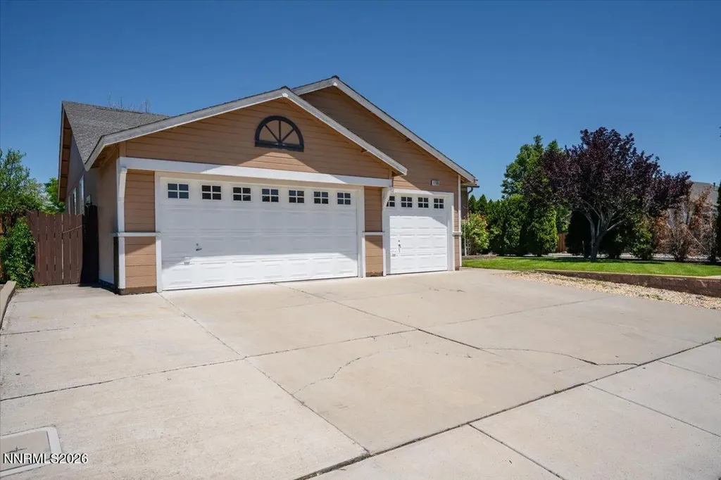 1196 Glendora Sparks NV 89436
