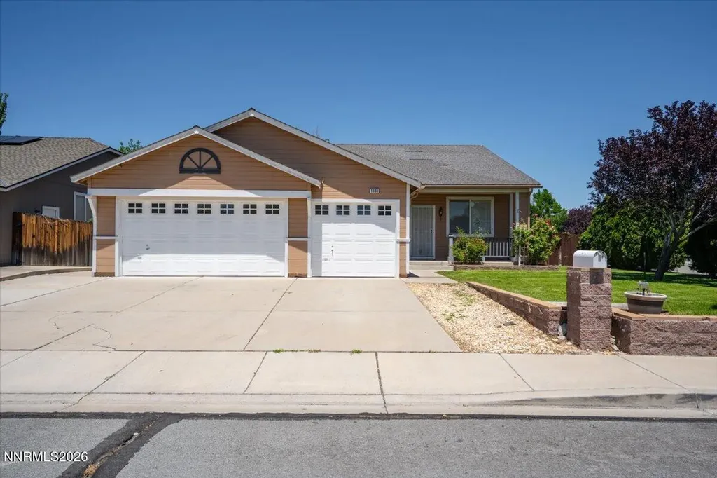 1196 Glendora Sparks NV 89436
