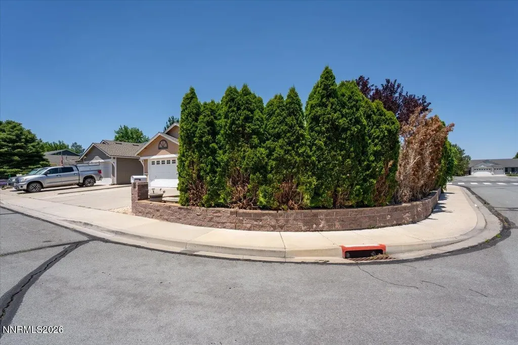 1196 Glendora Sparks NV 89436
