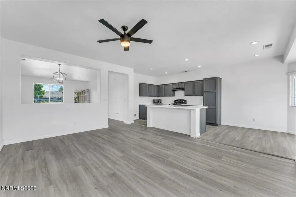 1196 Glendora Sparks NV 89436