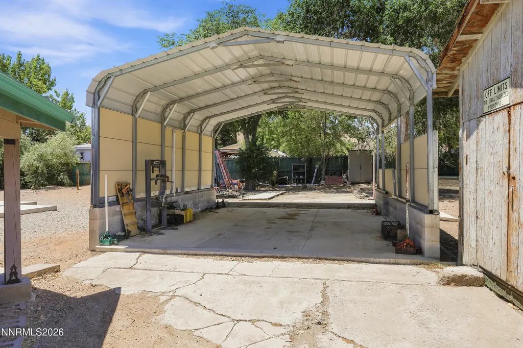 205 4th Sun Valley NV 89433