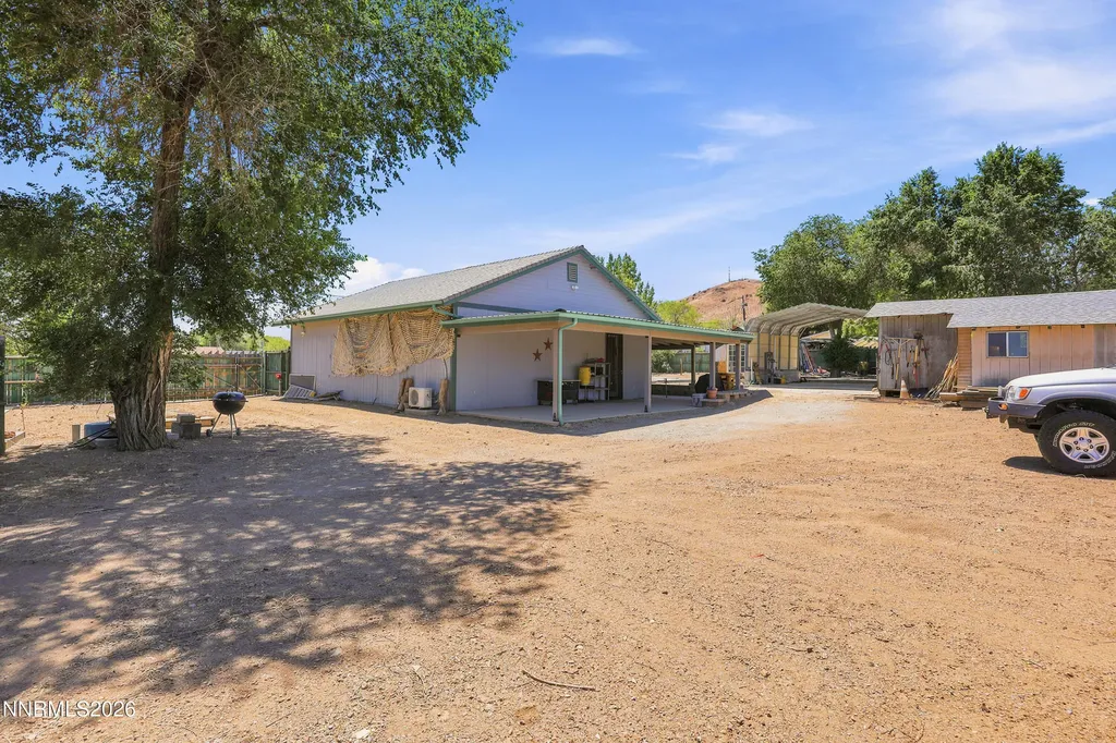 205 4th Sun Valley NV 89433