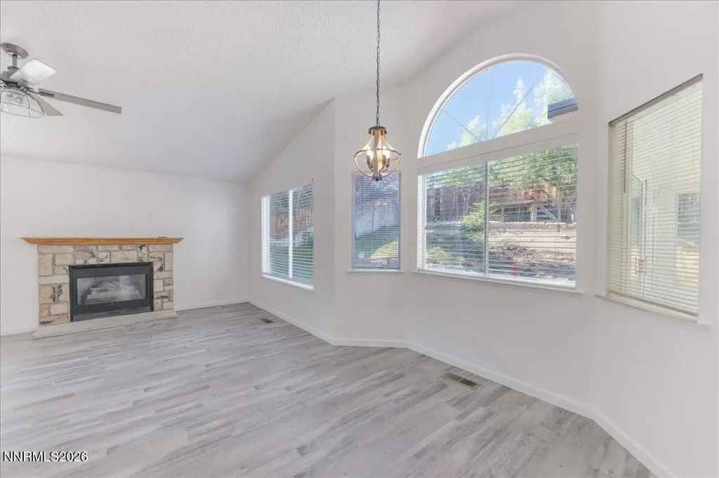 6333 Walnut Creek Reno NV 89523