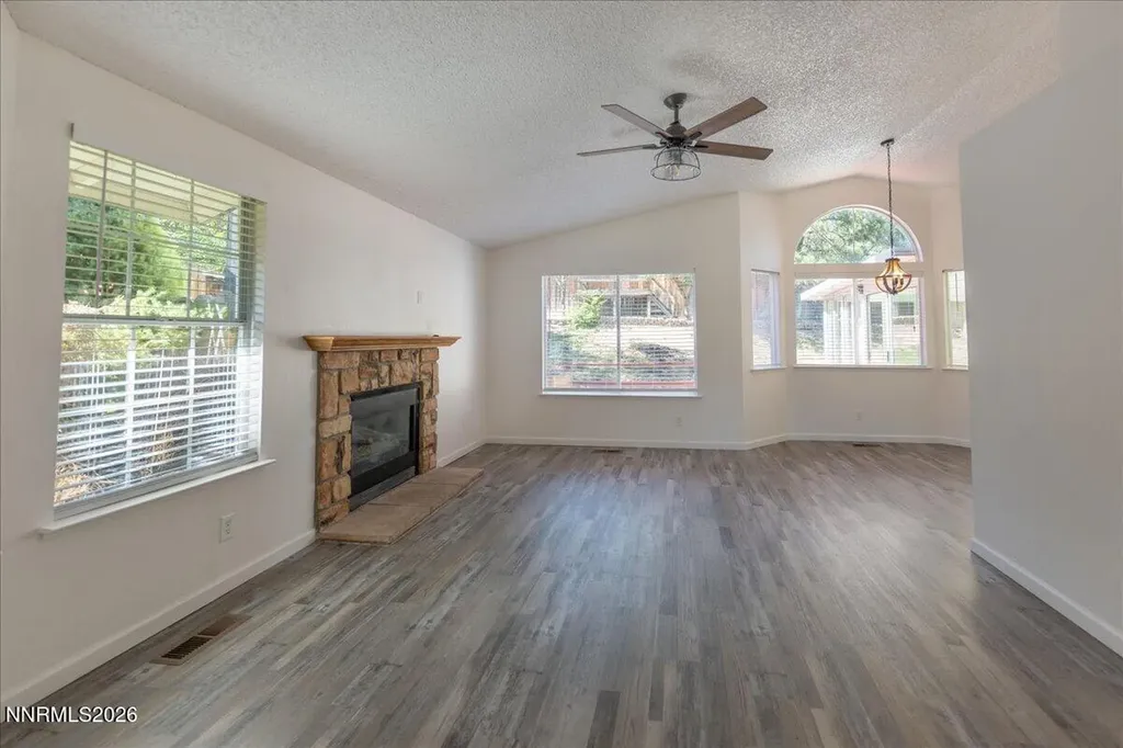 6333 Walnut Creek Reno NV 89523