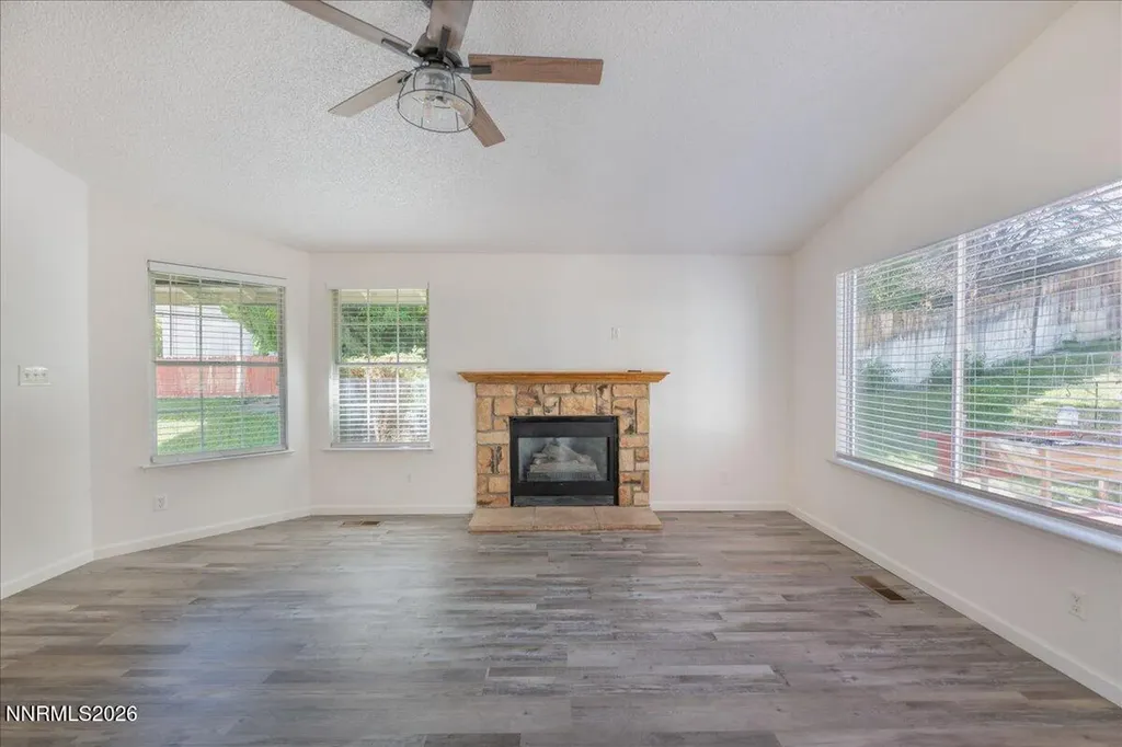 6333 Walnut Creek Reno NV 89523